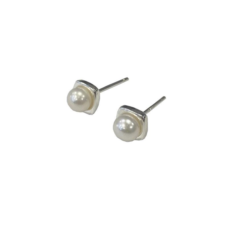 Fashionable Square Earrings for Women with A Niche Design, Simple and Personalized Earrings with A New Style of Earrings