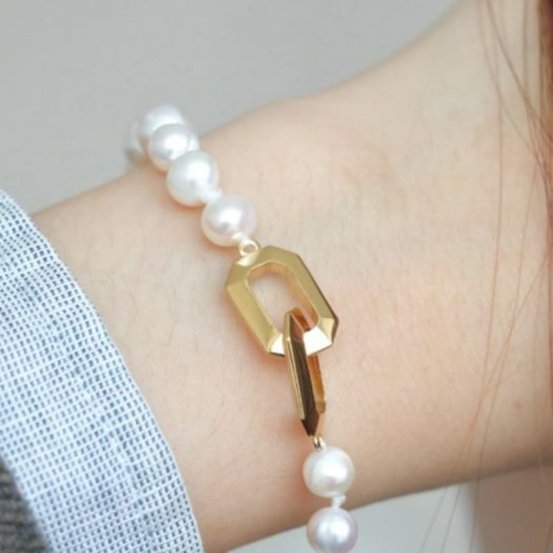 Gaman Commitment Plain Pearl Gold Bracelet