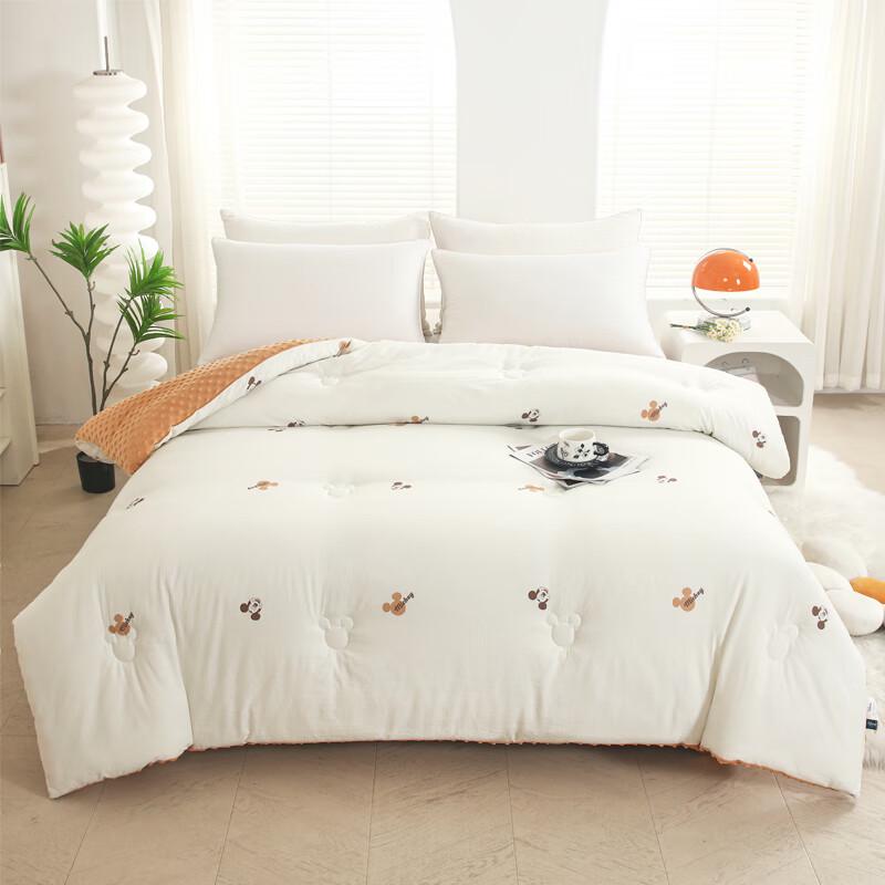 Disney Mickey Mouse Dot Quilt