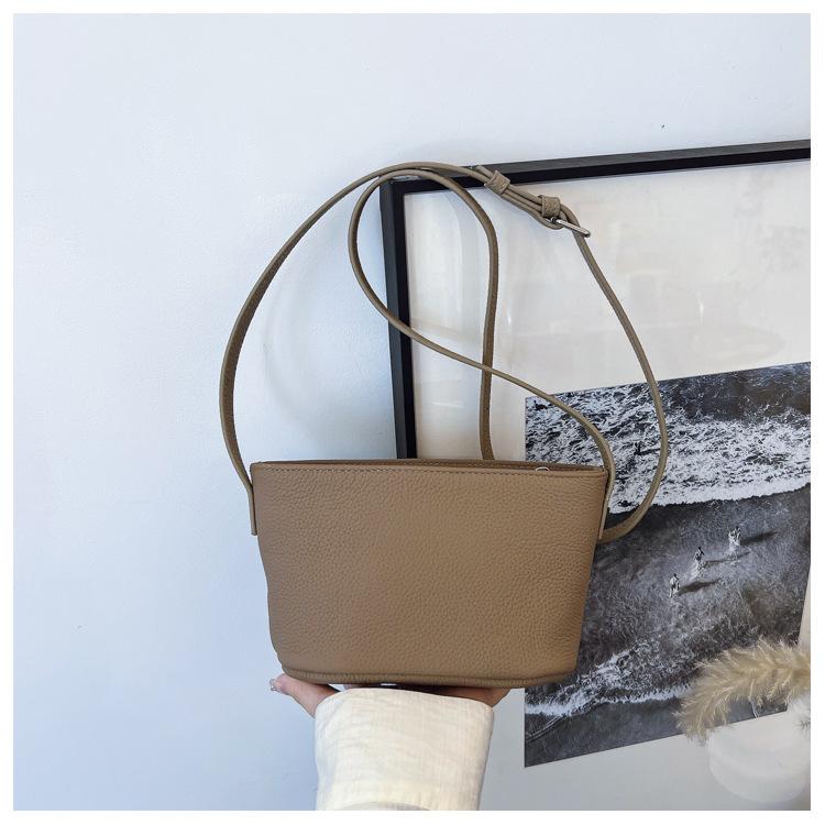 New small bag women's summer versatile simple shoulder messenger bag casual bucket bag