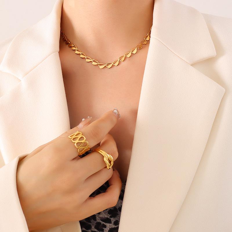 European & American Fashion Slim Waist Hollow Heart Necklace & Bracelet Set