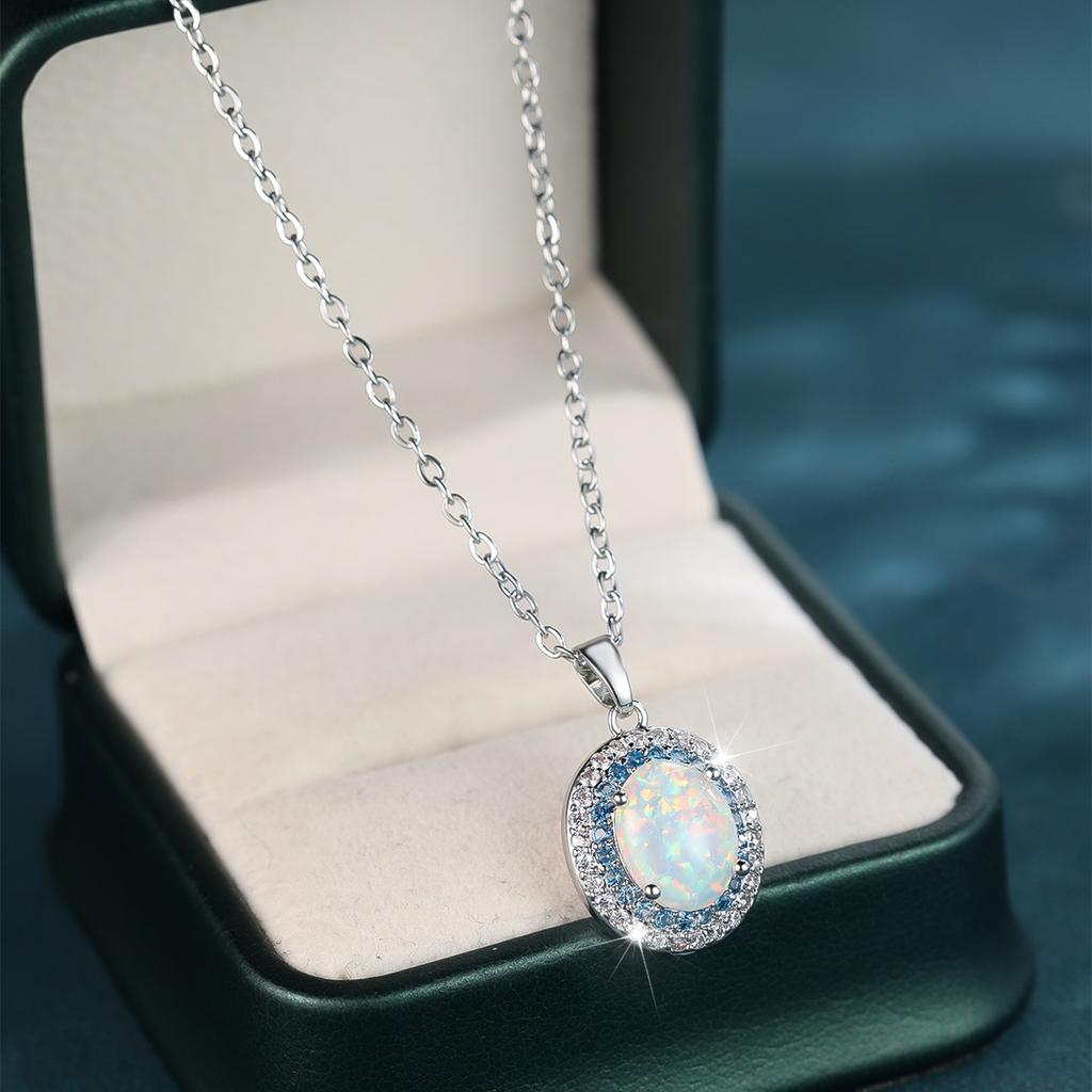 Böhmische eiförmige Opal Meeresblau Zirkon Anhänger Halskette für Damen, eine Nischen-High-End-Schlüsselbein Kette, ein leichter Luxus-Geschenk für sie Blingbling Schmuck