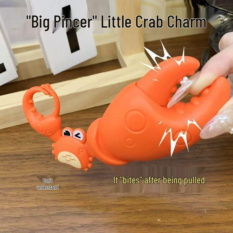 Small Crab Claw Keychain: Stress Relief Decompression Toy & Car/Bags Accessory