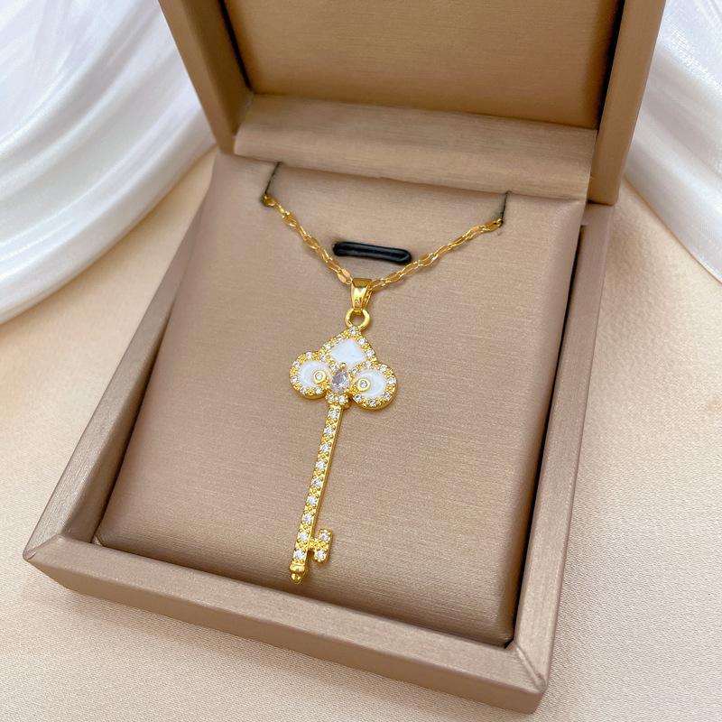 Dripping Oil Full Diamond Key Light Luxury Temperament Gorgeous Full Diamond Necklace Female Versatile Collarbone Chain Titanium Steel Chain