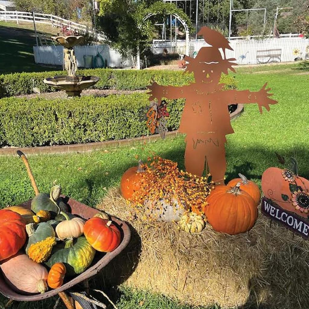 Kovová strašák dekorativní ručně vyráběná podzimní strašák zahradní zápich pro podzim venkovní zahrada terasa Y