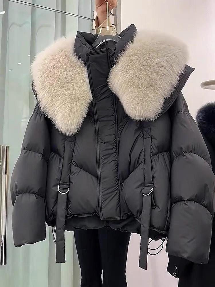 2025 Winter European Black Cotton Jacket for Women, Small Height, New Fashion, Large Fur Collar, Short Padded Outerwear