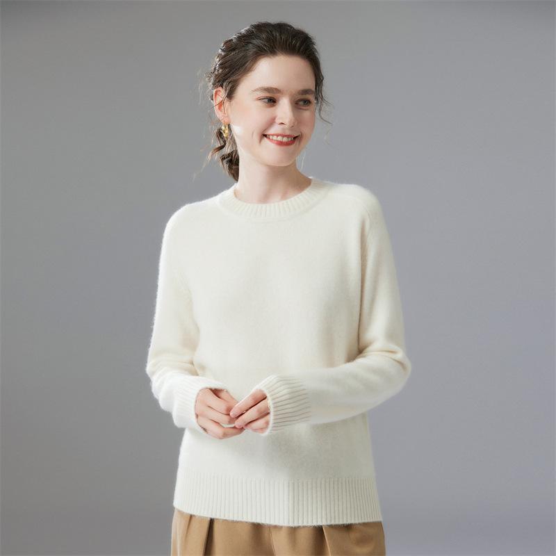 Soft, Skin-Friendly Cashmere Sweater – Stylish Saddle Shoulder, Round Neck, Loose Fit, Slimming Design for Autumn/Winter 2026 Women’s Collection