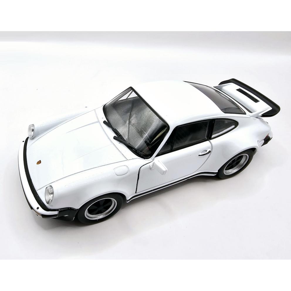 Welly Porsche 911 Turbo 1974 Diecast Modellbil - 1:24-skala Samlarutgåva