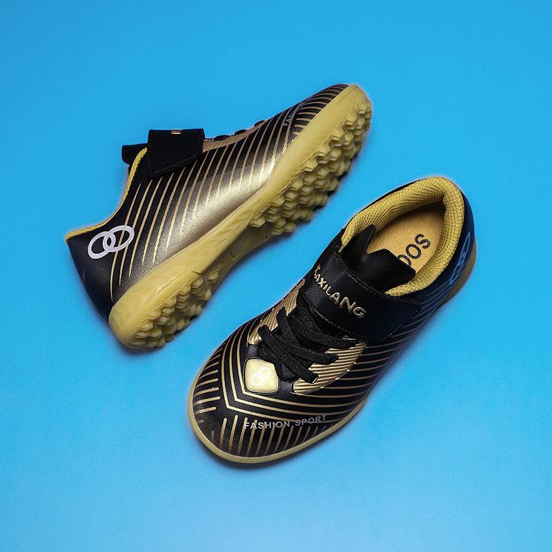 

2025 летние новые высокие бесшовные футбольные бутсы с плетением из мухи студенческие пары тренировочные игры длинные гвозди сломанные гвозди обувь 39