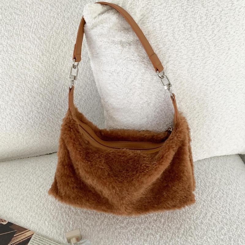 

Mao Mao bag autumn and winter splicing design new underarm bag versatile portable shoulder bag women коричневый