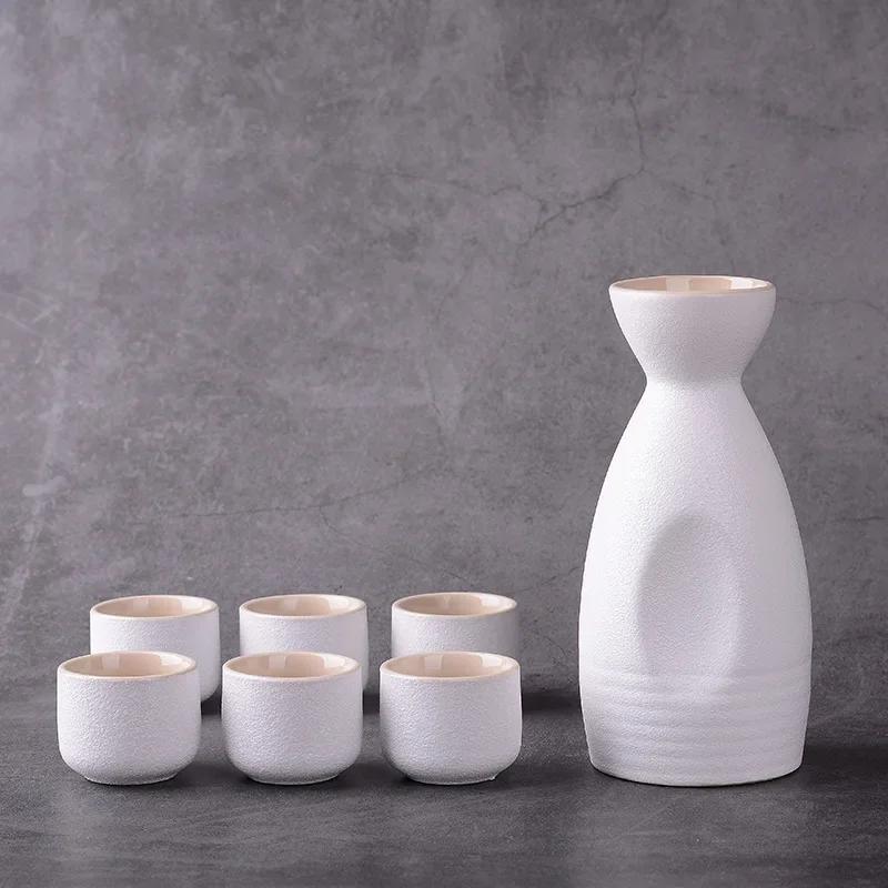 Set di Tazza e Bottiglia per Sake in Ceramica Giapponese più Venduto, Gres Nero, Bottiglia da Vino, Tazza da Vino, 7 Pezzi/Set