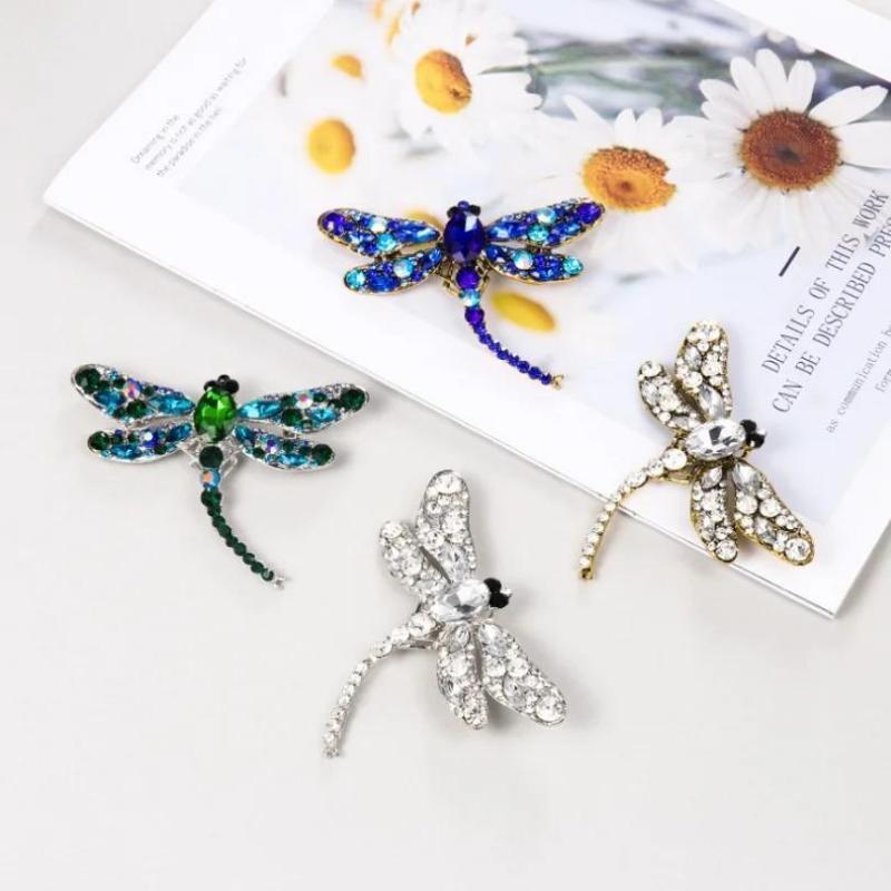 Retro Dragonfly Brooch Female Alloy Inlaid with Diamond Heavy Industry Insect Safety Pin Suit Coat Collar Pin Accessories
