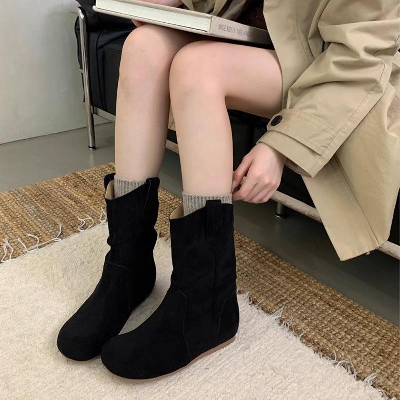 

Early autumn retro small short boots children s new autumn and winter piled thick cotton boots Martin boots flat-bottomed stacking boots 40 чёрный