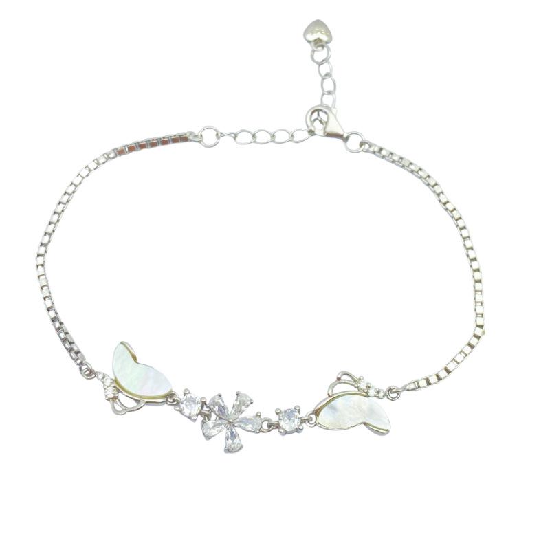 S925 Sterling Silver Small Fish Bracelet for Women - Elegant, Fashionable Design, Cool and Versatile Hand Jewelry
