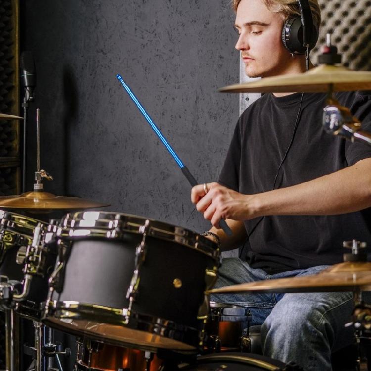High Performances Drum Sticks Aluminum Construction Antislip Precisions Balanced Suitable for Various Music Styles