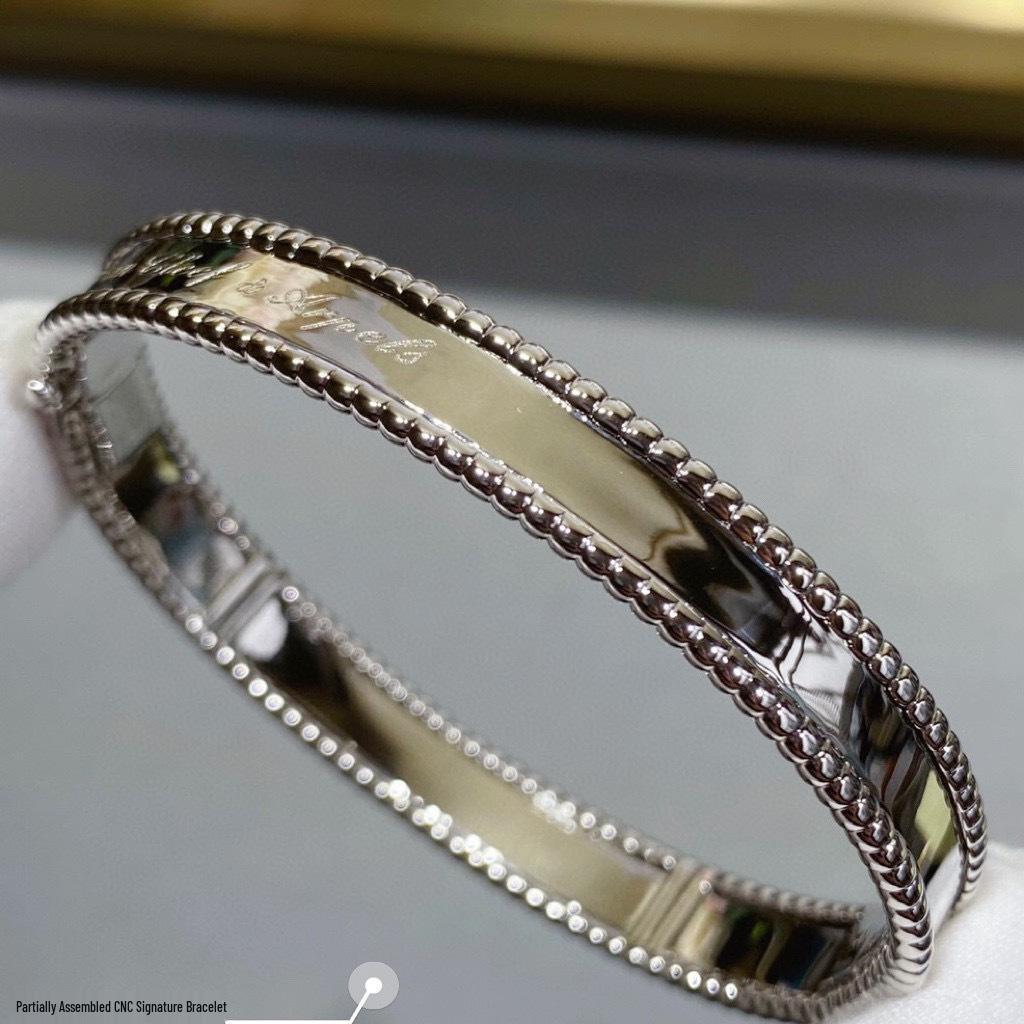 Kaleidoscope Four-Leaf Clover Women's 18k Yellow/Platinum/Rose Gold Diamond Bangle: Wide/Narrow Light Luxury