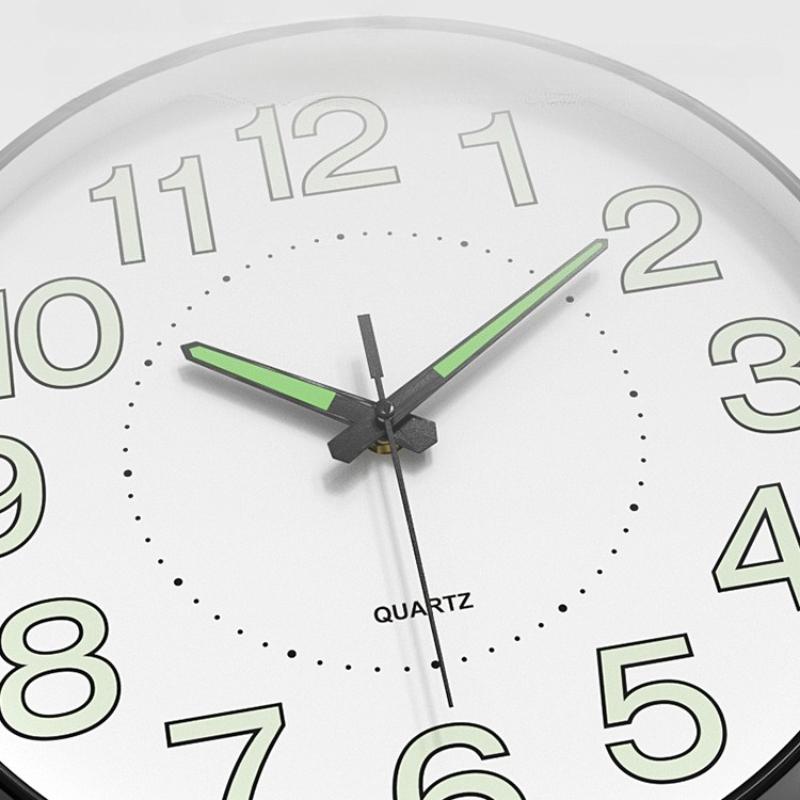 Luminous Wall Clock Silent Clocks Living Room Modern Luxury Large Quartz Watch Bedroom Creative Mechanical Watches Accessories