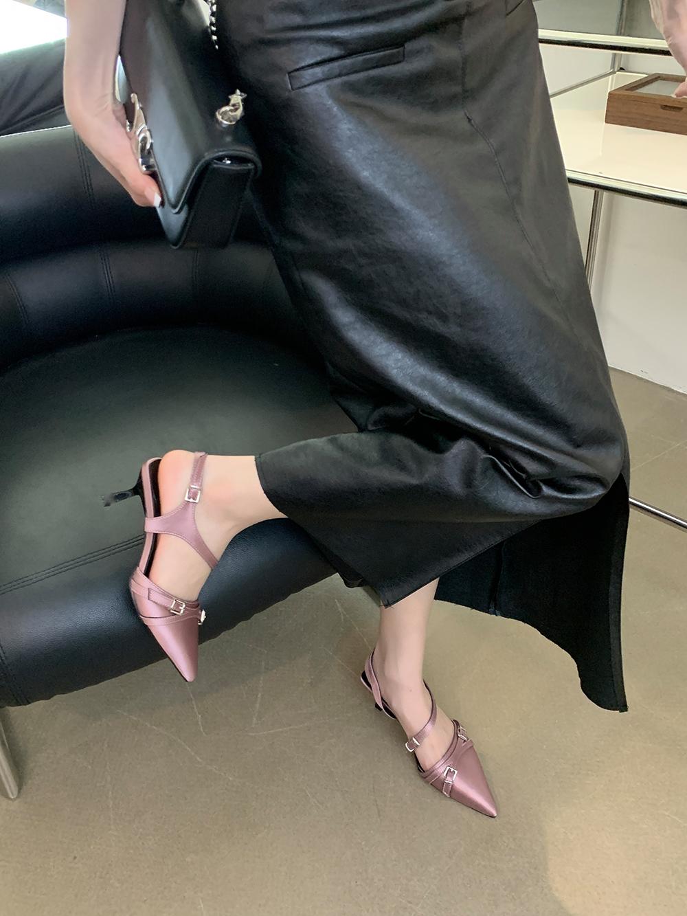 Модные женские босоножки с острым носком — фото 5