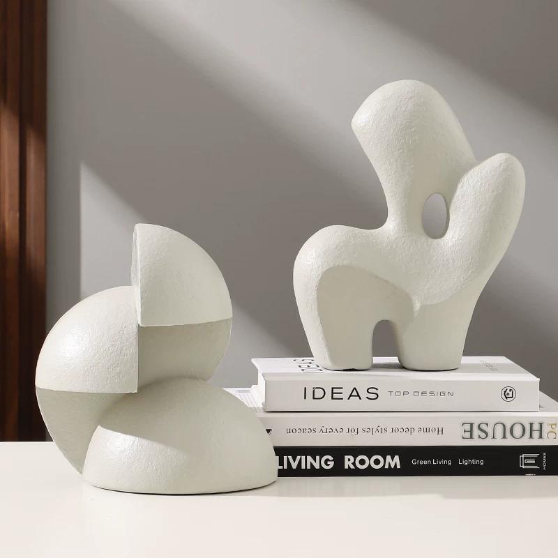 Resin Geometric Sculpture Accessories Items Home Livingroom Entrance Statue Decoration Hotel Store Desktop Figurines Ornaments