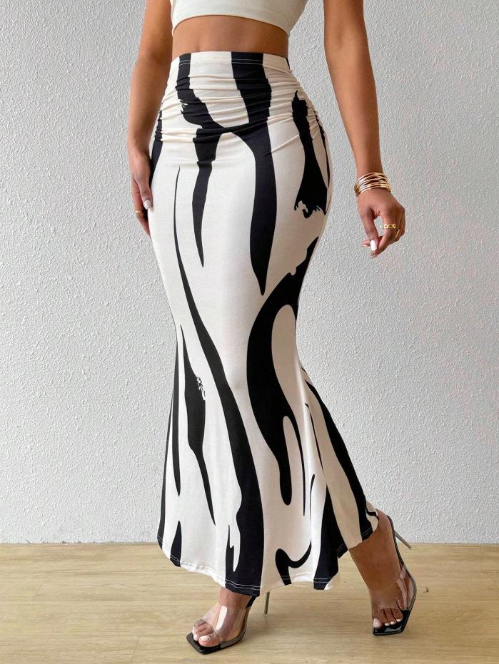 Spring/Summer High-Waisted Digital Print Fashion Skirt for Women