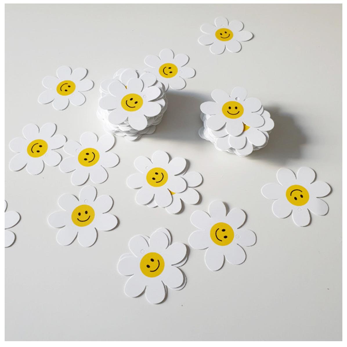 

100Pcs Sweet Smile Daisy Theme Gift Tag Labels Flower Blessing Card for Kids Birthday Baby Shower Wedding Party Decoration