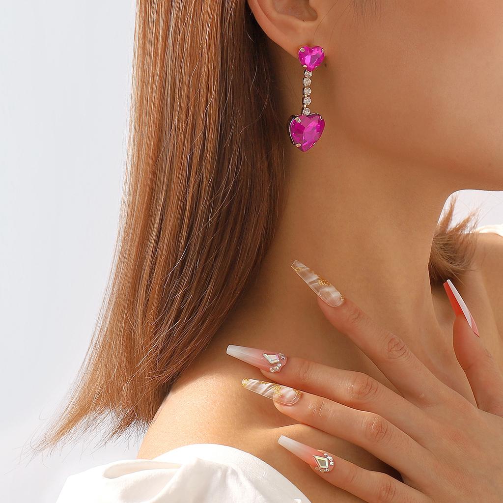 Ženské a jedinečné geometrické náušnice Love-heart se zirkonem na Valentýna