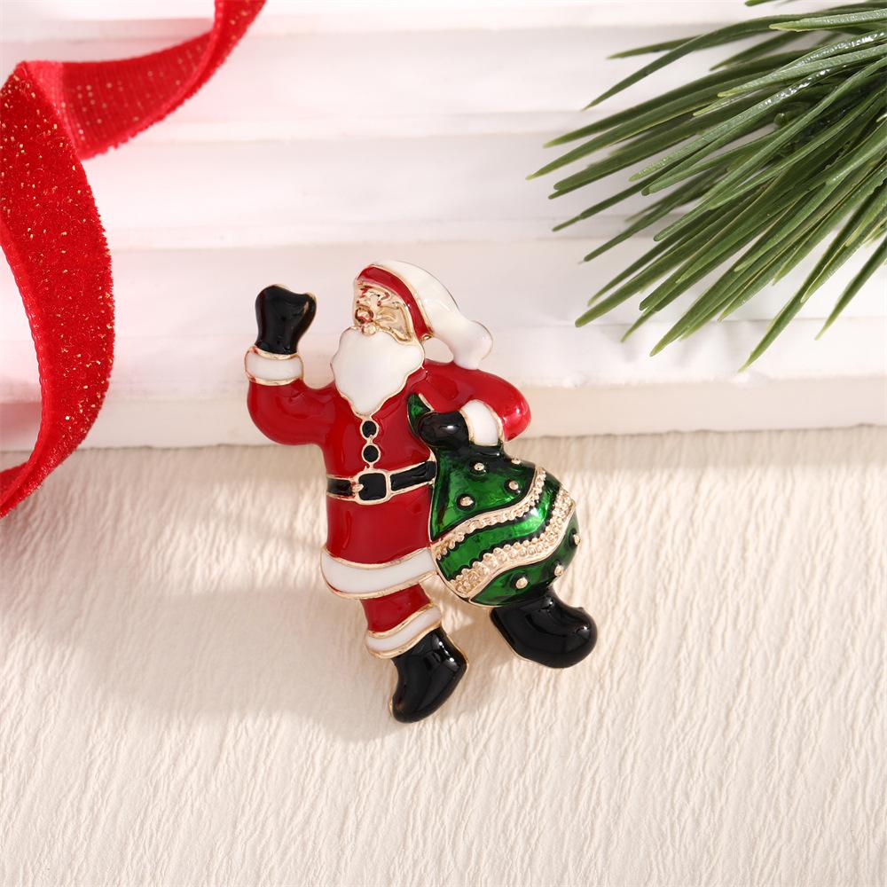 Broche de Liga de Esmalte Guirlanda de Agulhas de Pinheiro de Natal 2026 para Mulheres Ano Novo Navidad Roupa de Festa DIY Pin de Metal Presente de Natal Feminino