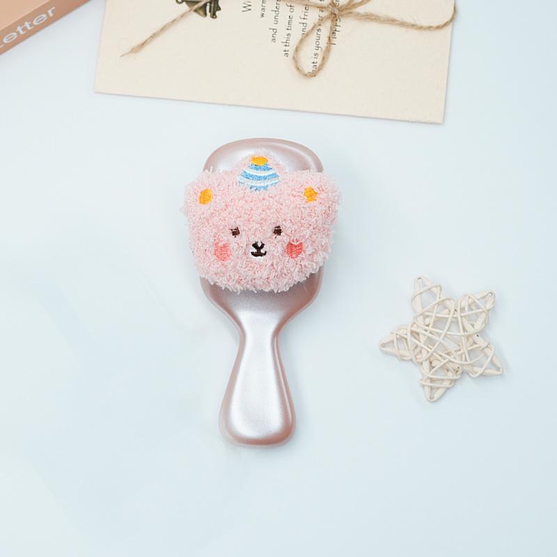 

Милый плюшевый медвежонок Мини-массажер для кожи головы и расческа для девочек 15*6*3 cm розовый