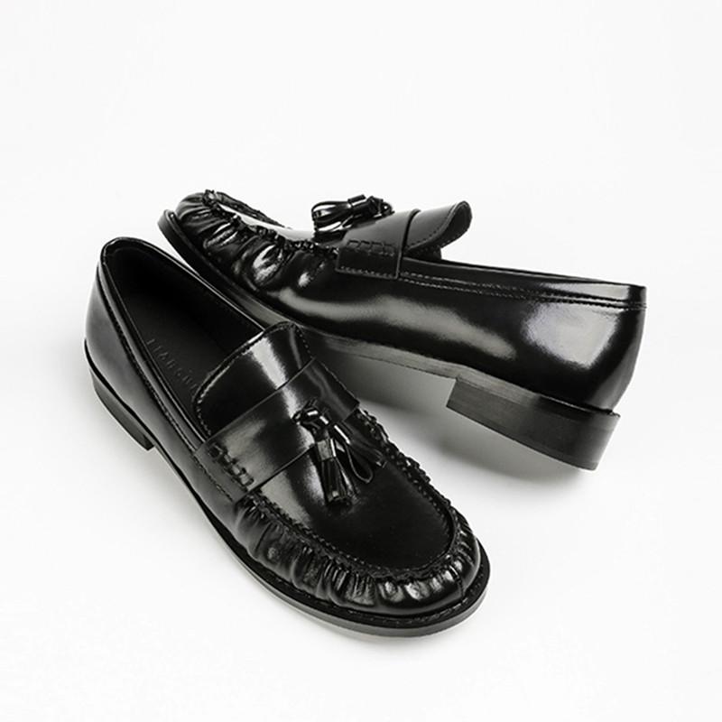 Fashion Black Patent Leather Chunky Heel Loafers Fashion Pleated Fringe Sewing Designer Shoes Comfortable Soft Leather Zapatos De Mujer