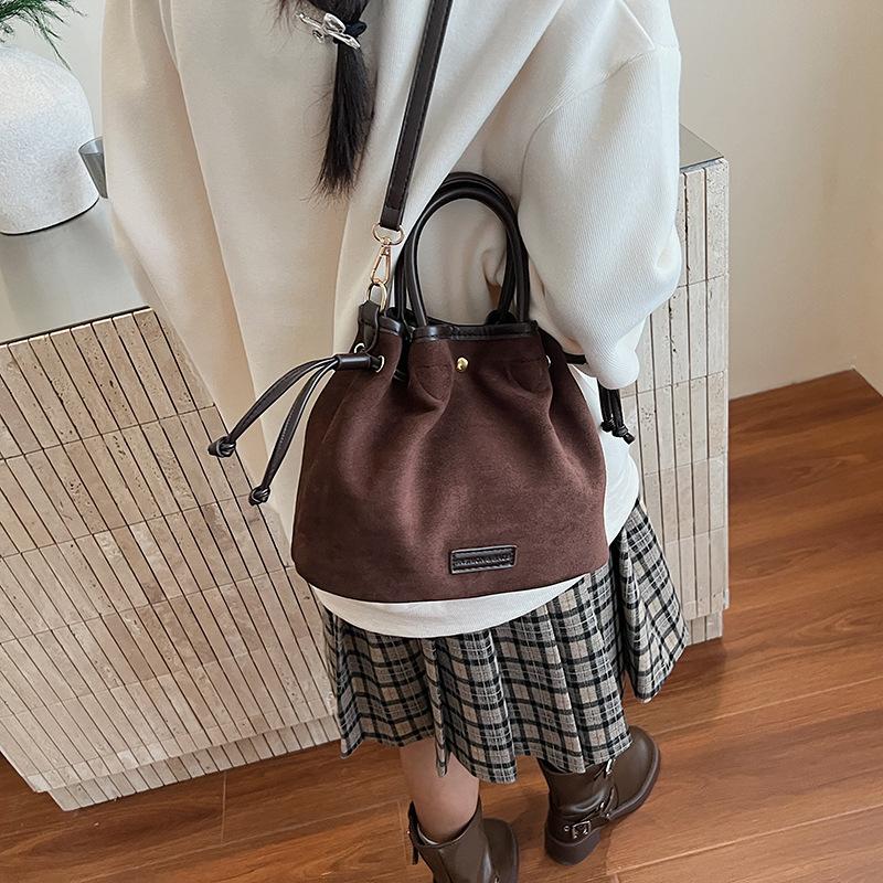 Suede Bag Women's Autumn and Winter 2025 New Casual Matte Retro Messenger Shoulder Bag Premium Bucket Bag