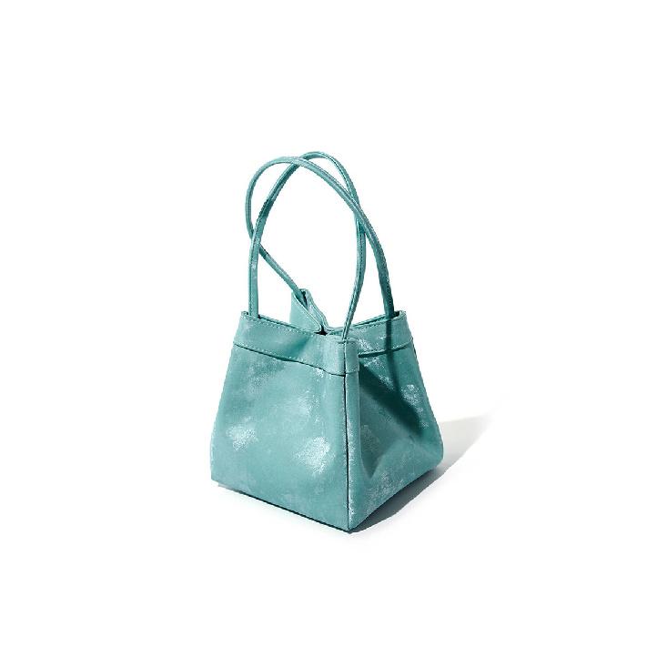 

2025 New Niche Design Satin Cowhide Small Square Bag Retro Chinese Style Bucket Bag Women s Single Shoulder Handbag Genuine Leather Bag зелений