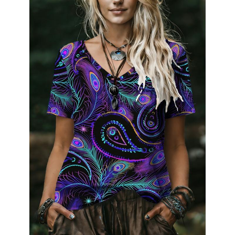

Black background, purple and blue peacock feather V-neck short sleeves, eye-catching personality S