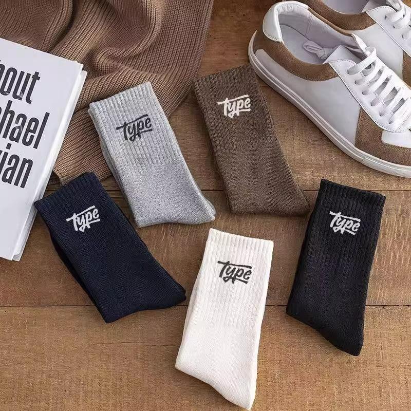 Men's and Women's Matching Spring/Autumn Style Non-Cotton Sports Trend Sweat-Absorbing Anti-Odor Letter Patterned Stockings