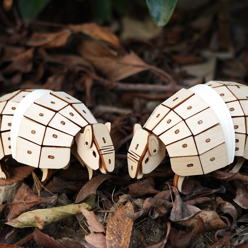 Tsukurundesu® 3D Wooden Puzzle (Endangered Species Series Armadillo) with Japanese Instructions