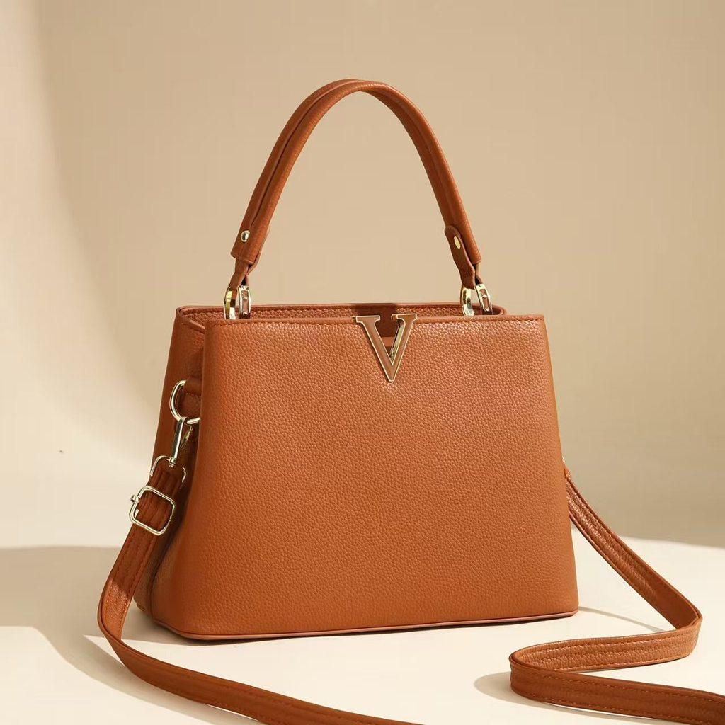 Sophisticated Pu Water Bucket Handbag With Zipper Closure And Inner Divider For Office And Casual