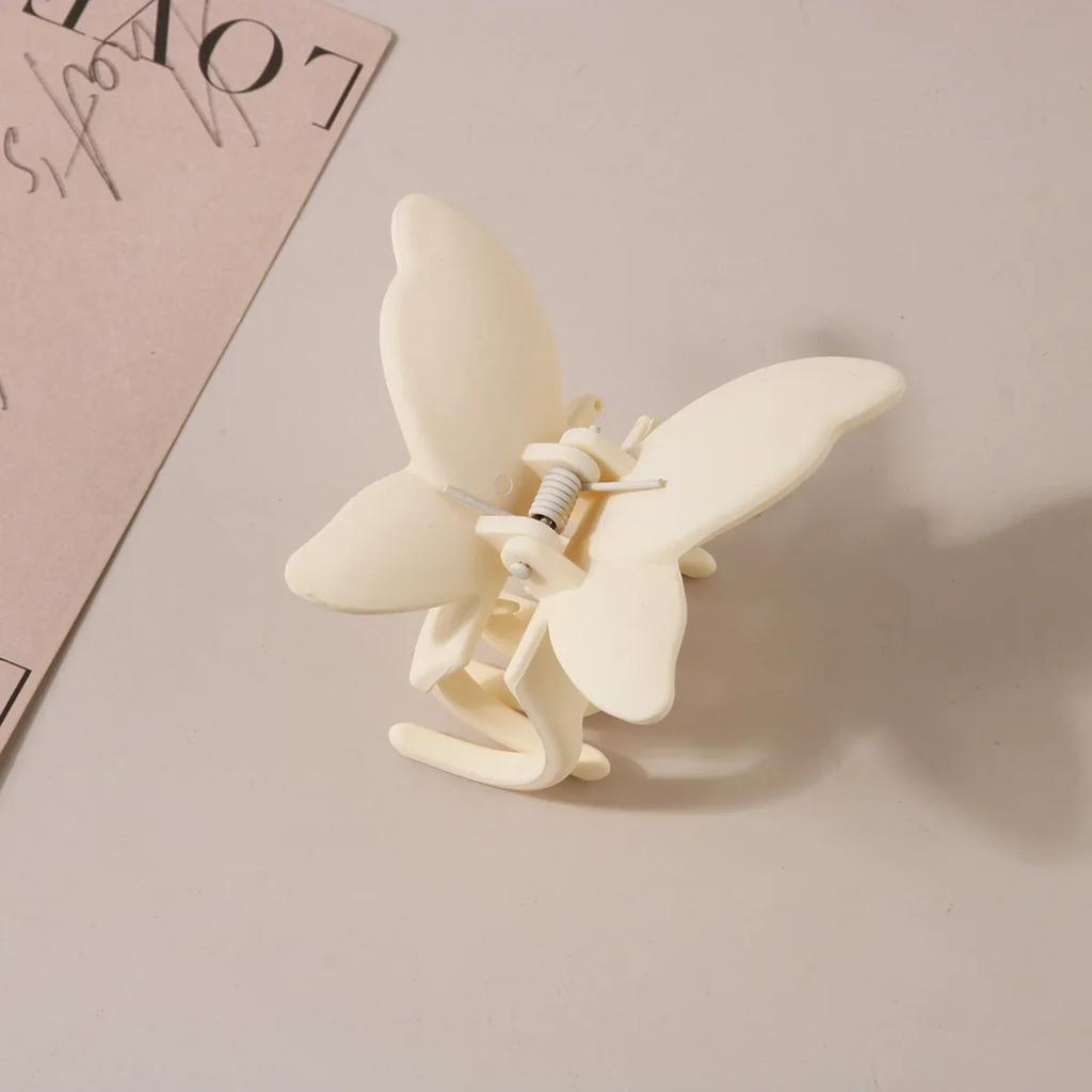 Sweet Frosted Matte Butterfly Hair Claw Clip Women Simple Solid Color Fashion Exquisite Shark Clip for Girl Hair Accessories