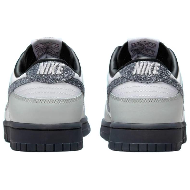 Nike Dunk Low LX Glitter Swoosh Sneakers da Donna Grigio Bianco Grigio Fumo Chiaro HQ3462-191