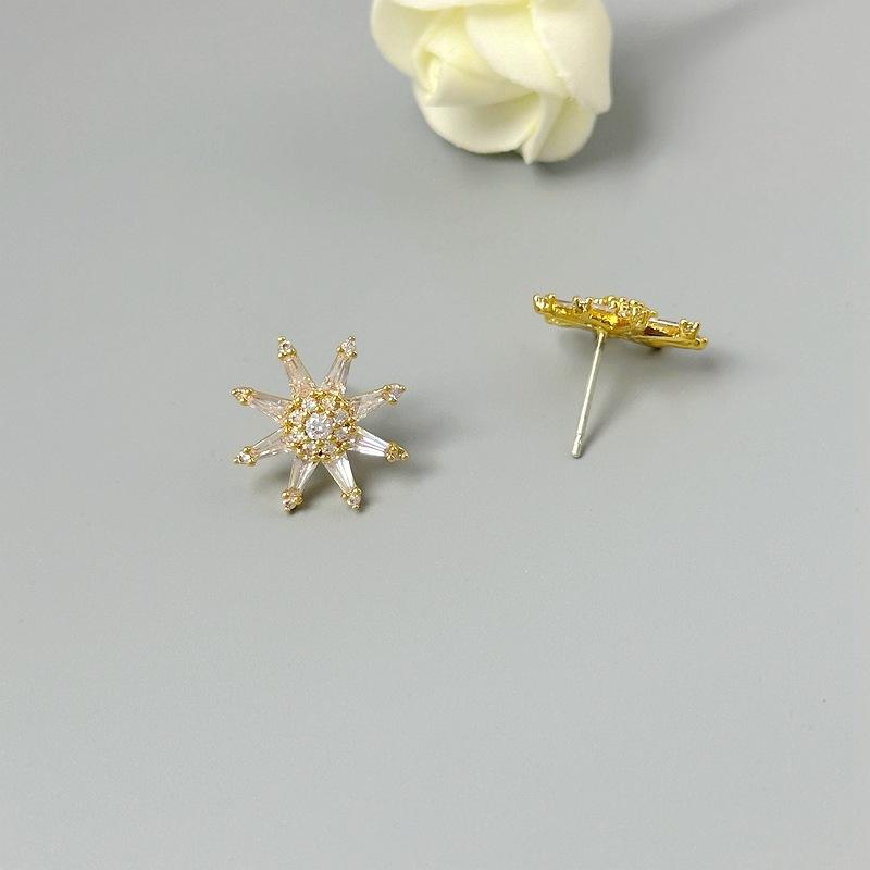 Trendy Fashion Temperament Sunflower Zircon Stud Earrings Simple Earrings