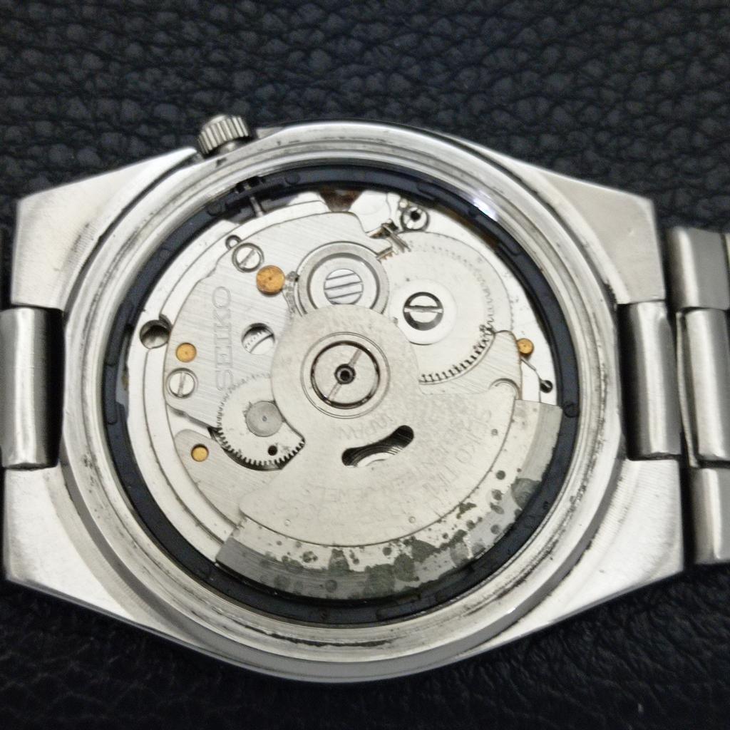 GENUINE VINTAGE SEIKO 5 AUTOMATIC 7009A JAPAN MENS WHITE DIAL WATCH a701680-5