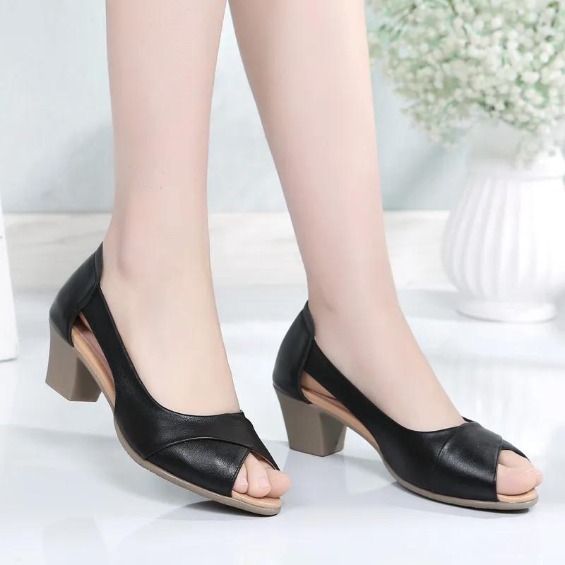 Fashion Sapatos Femininas Women Fashion Peep Toe Beige High Quality Spring Square Heel Shoes Lady Classic Black Leather Heel Shoes Ea296