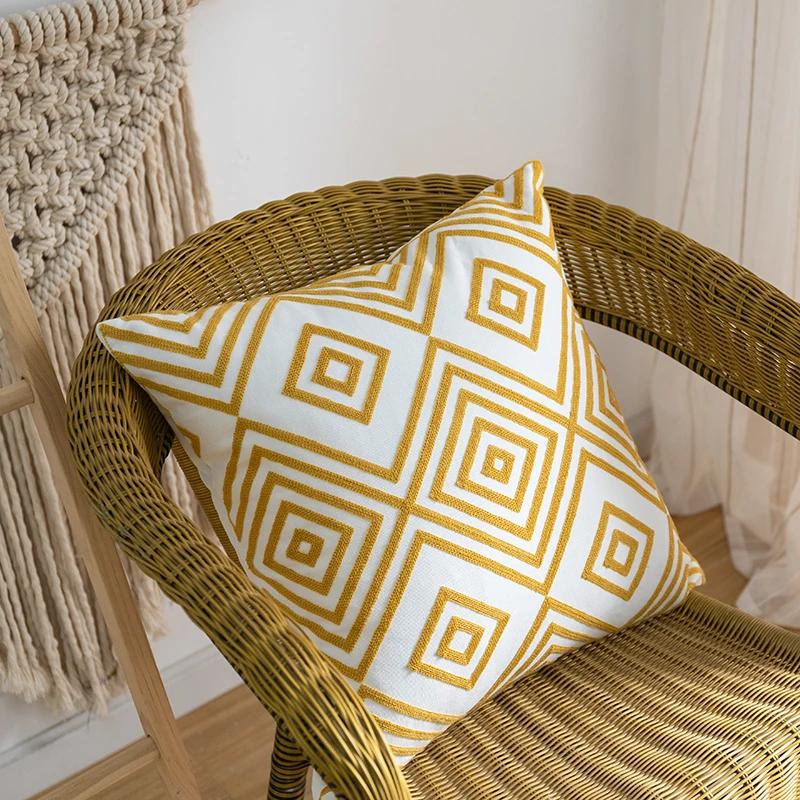 

Чехол для подушки DAVINRICH с вышитым цветочным узором «Ромашка» из хлопка и льна, квадратный чехол для дивана в гостиной, в стиле сада, для домашнего декора 45x45cm(NO FILLING)