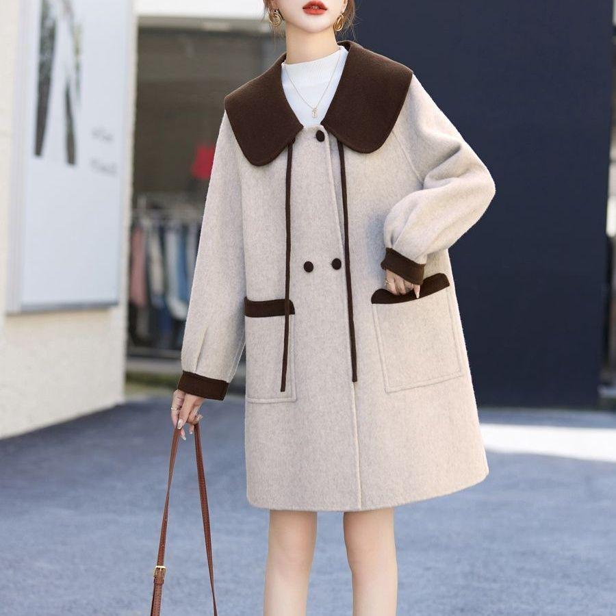 Versatile Color-Block Doll Collar Wool Coat: Korean Style, Mid-Length, Age-Reducing, Petite Loose Fit for Women (Autumn/Winter)
