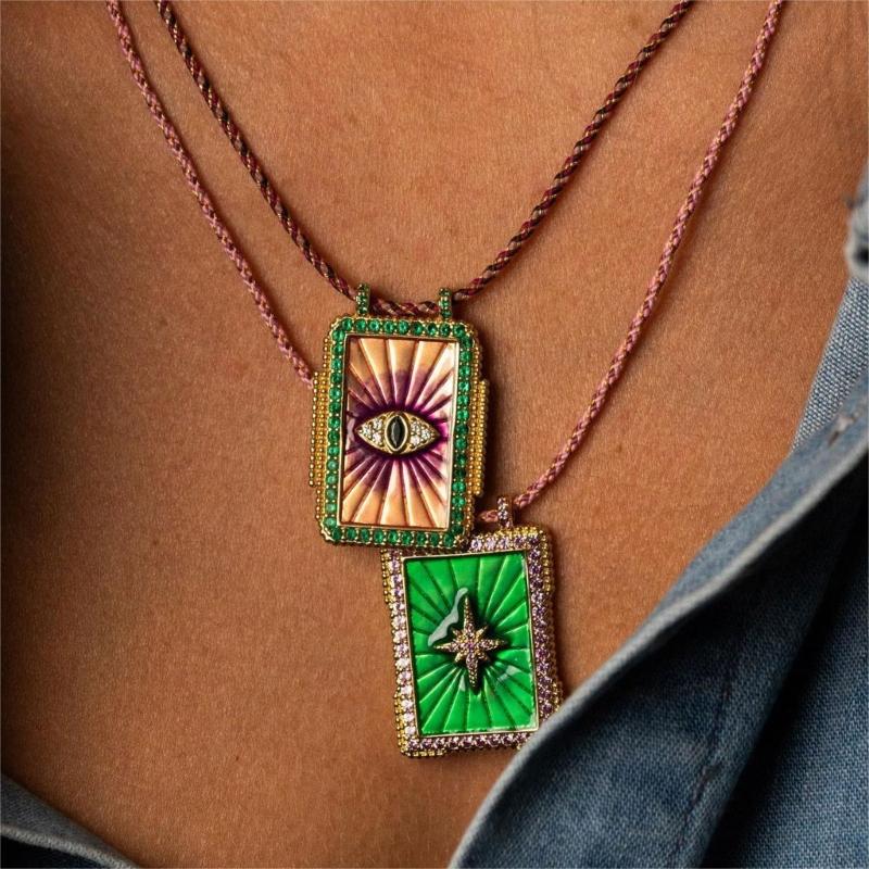 Adjustable Tarot Card Pendant Necklace Occult Tarot Card Sign Necklace Accessories for Individualized Fashion Statement