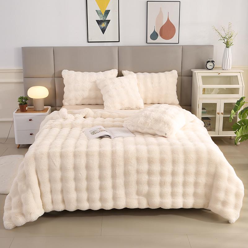 Elegant Toca Extra Thick Double Layer Faux Fur Sofa Nap Blanket