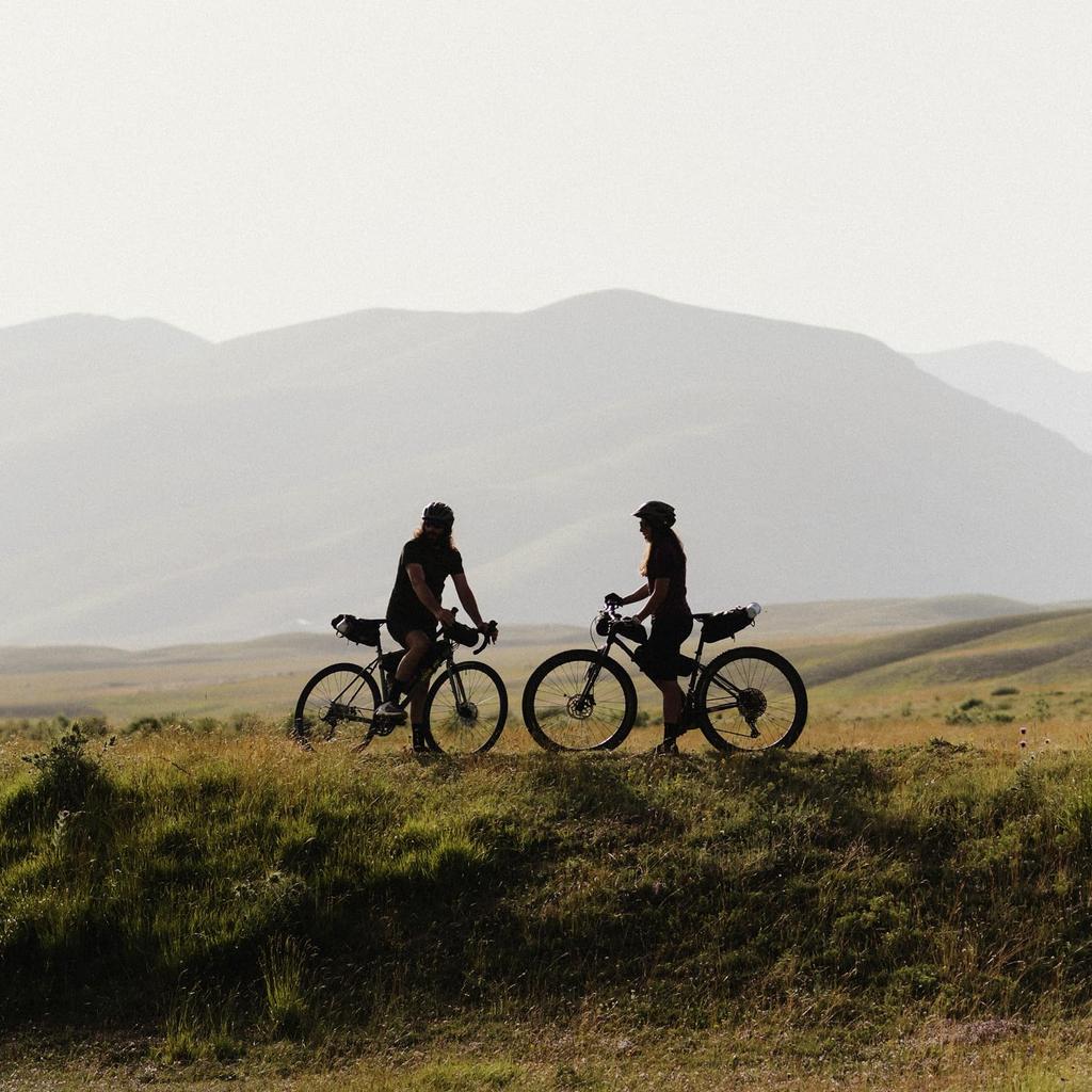 Selle San Marco Regal Short Dynamic Wide Bicycle Size L3 165mm W x 255mm L Open-Fit Saddle, - (Product Code 496MW401)