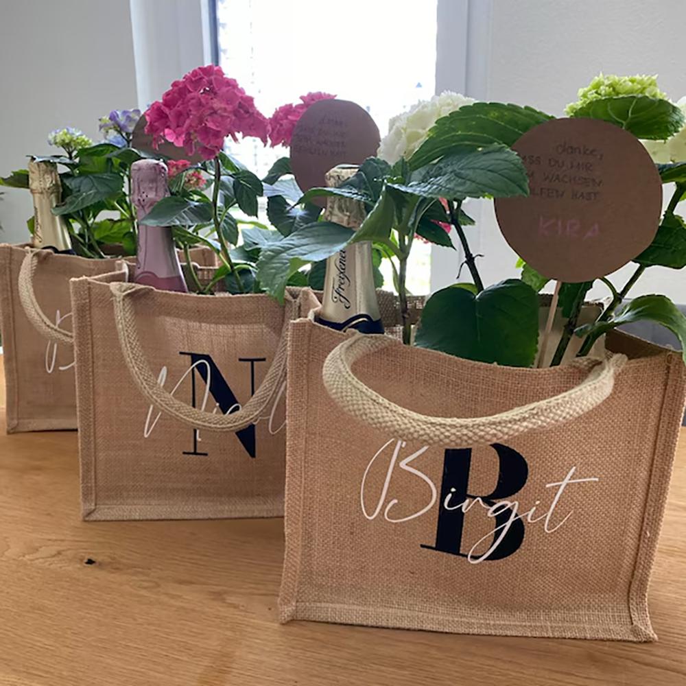 Custom Jute Bag with Initials Beach Bag Mother's Day Birthday Present Bachelorette Party Favor Bridal Shower Bridesmaid Gift
