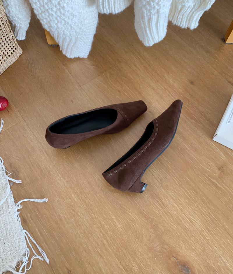 Coarse heel single shoes female versatile little fairy 2025 new shallow mouth small fragrant style work one pedal low heel Mary Jane shoes