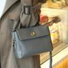 Bolso Bandolera de Piel Genuina para Mujer: Versátil, Retro, Un Hombro, Sensación de Lujo Ligero.