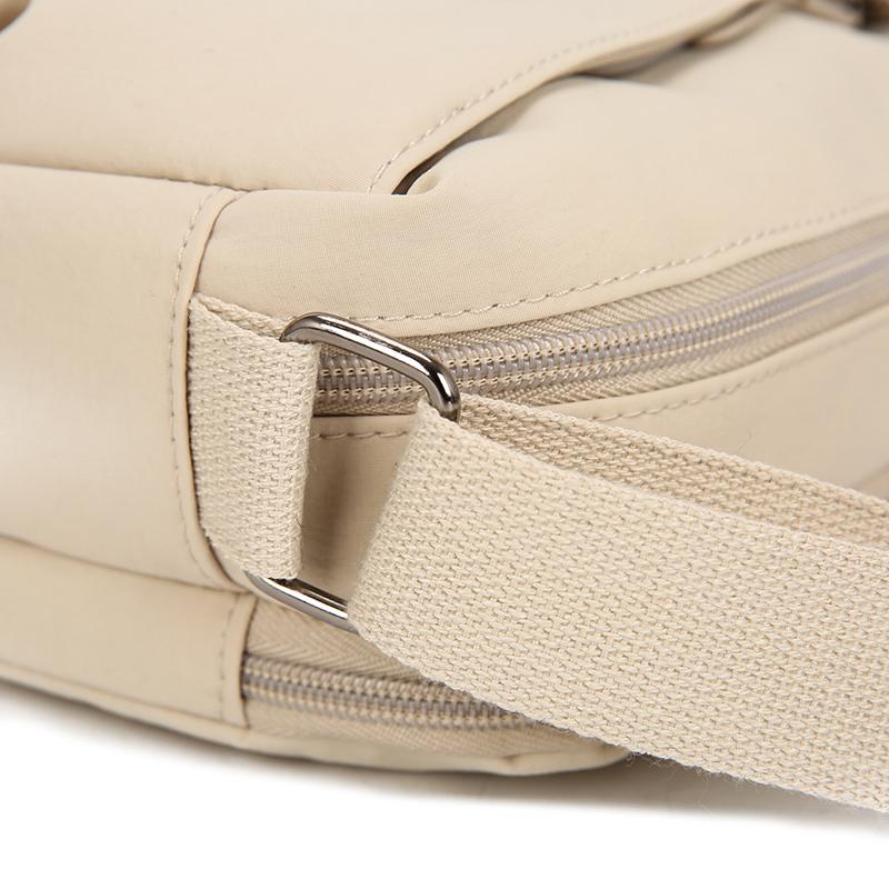 Large Capacity Nylon Messenger Bag – Waterproof Square Crossbody with Multi-Layers for Street Style & Travel