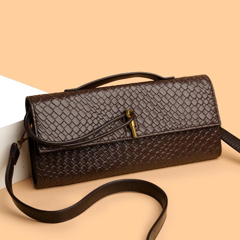 Single-shoulder Baguette Bag, A Niche and High-end Horizontal Hand-held Evening Bag, A Versatile and Elegant Crossbody Bag